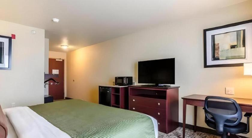 Americinn By Wyndham オシュコシュ エクステリア 写真